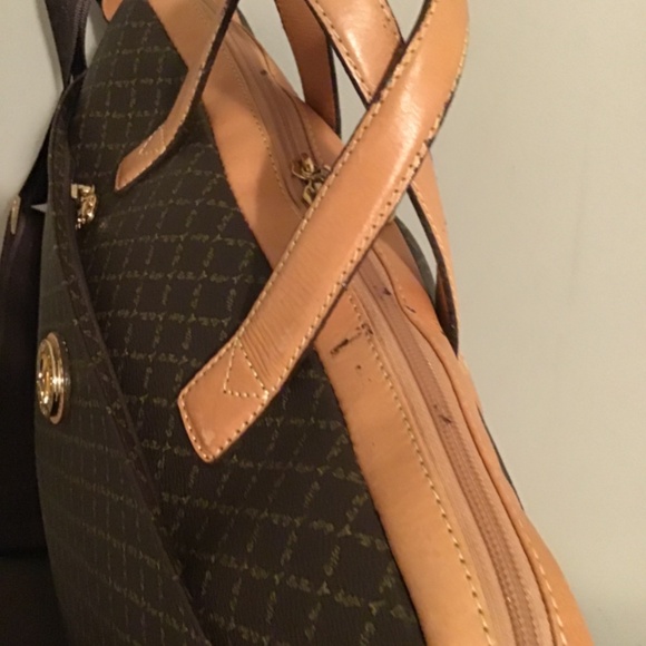 🔥LA TOUR  EIFFEL PARIS, vintage, has wear on leather see pics, gorgeous bag - Picture 5 of 16